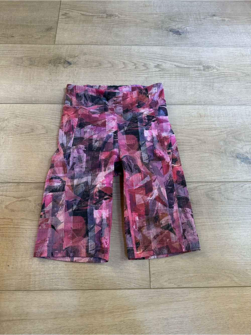 lululemon athletica Pink & Purple Abstract Athletic Bike Shorts